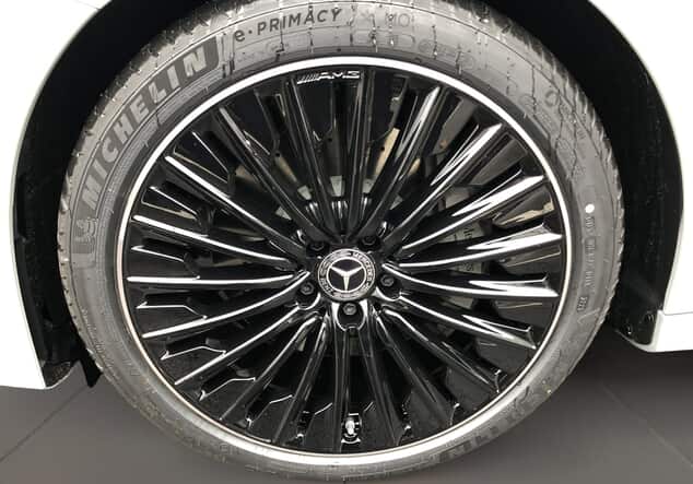 Angebotsdetails Mercedes-Benz E 450 d 4MATIC Limousine ++sofort verfügbar++ Manufaktur lack manufaktur alpingrau uni