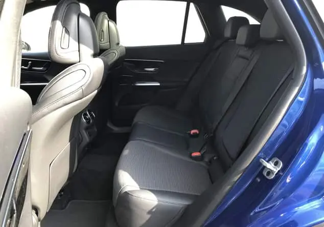 Angebotsdetails Mercedes-Benz GLC 220 d 4MATIC Blau-lack spektralblau