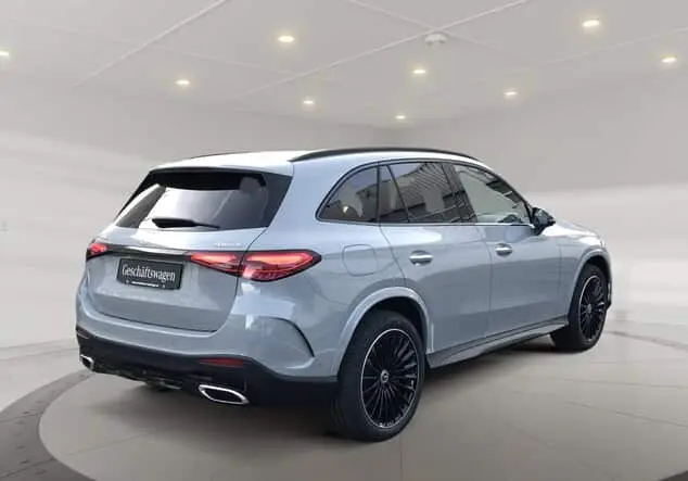 Angebotsdetails Mercedes-Benz GLC 300 e 4MATIC mit EQ Hybrid ++sofort verfügbar++ Manufaktur lack manufaktur alpingrau uni