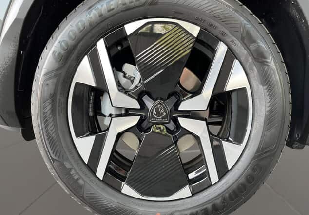 Angebotsdetails Peugeot 2008 1.2 PureTech 130 GT ++sofort verfügbar++ Grau/typ aussenverkleidung-lackierung