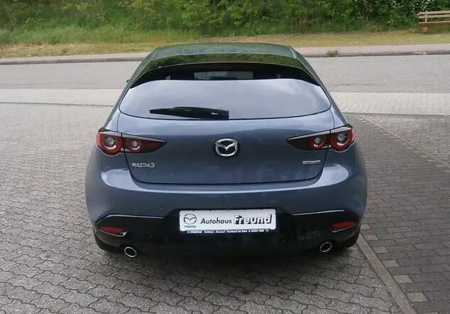 Angebotsdetails Mazda 3 2.5L e-SKYACTIV G 140PS 6AT HOMURA POLYMETAL GRAY