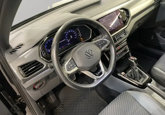 Angebotsdetails Volkswagen T-Cross 1.5 TSI R-Line / RFK Schwarz (Deep Black Perleffekt)