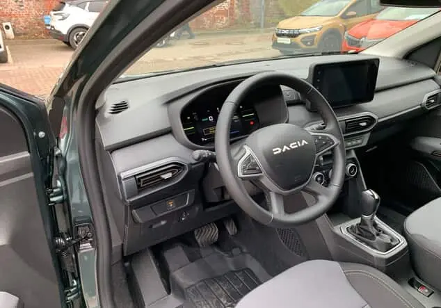 Angebotsdetails Dacia Jogger Extreme+ HYBRID 140 Zedern-Grün