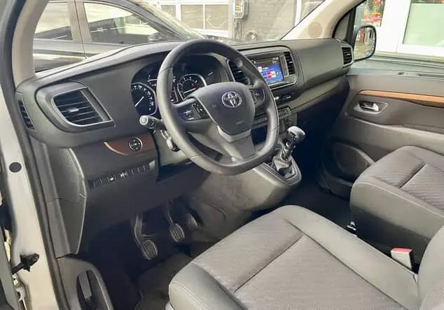 Angebotsdetails Toyota Proace L1 Family Comfort grau