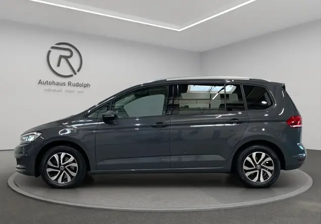 Angebotsdetails Volkswagen Touran 2.0 TDI Active / Grau (Delfingrau Metallic)