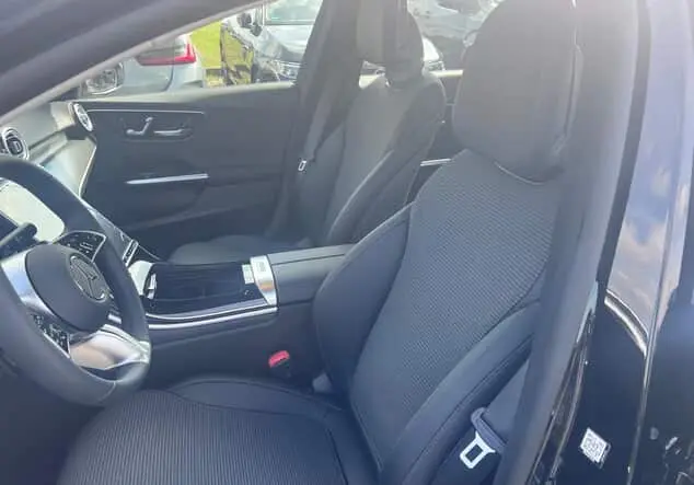 Angebotsdetails Mercedes-Benz C 180 T Avantgarde Edition NAVI elektr. Sitz 18Â° UNG. SCHWARZ - UNILACK