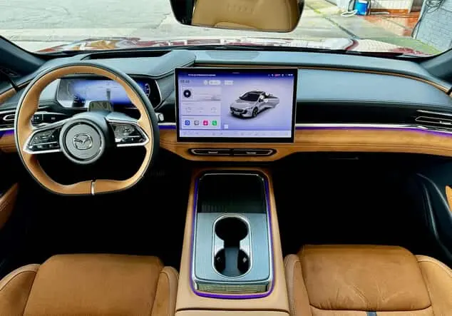 Angebotsdetails Mazda 6E 6e 258PS TAKUMI PLUS*SONY*PANO SOUL RED CRYSTAL M