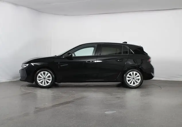 Angebotsdetails Opel Astra Opel Astra Edition 1.2 Turbo 96 kW (130 PS) 6-Gang Karbon Schwarz Metallic