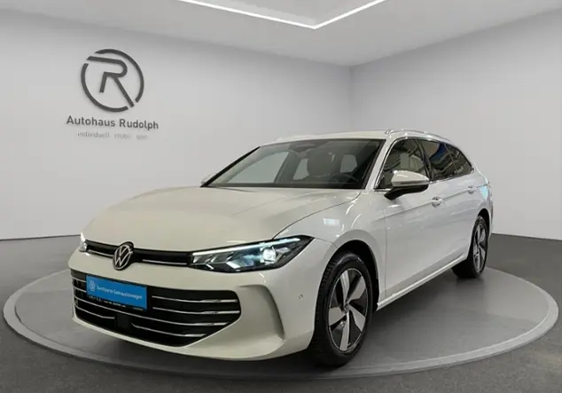 Angebotsdetails Volkswagen Passat Variant B9 2.0 TDI Business KLIMA WeiÃ (OryxweiÃ Perlmutteffekt)