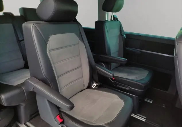 Angebotsdetails Volkswagen T6.1 Multivan Generation SiX 2.0 TDI 4Mot. Grau (Indiumgrau met.)