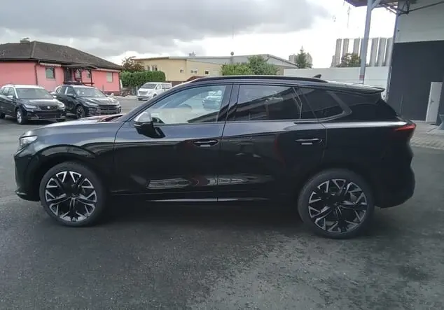 Angebotsdetails Cupra Terramar Cupra Terramar VZ 2.0 TSI 195 kW (265 PS) 7-Gang-DSG 4Drive Midnight Schwarz Metallic