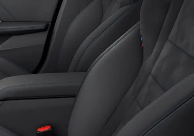 Angebotsdetails BMW 1er M135 xDrive A Black Sapphire metallic