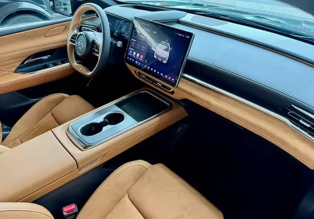 Angebotsdetails Mazda 6E 6e 258PS TAKUMI PLUS*SONY*PANO Jet Black