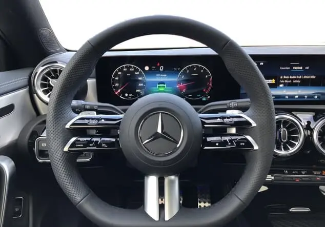 Angebotsdetails Mercedes-Benz CLA 200 Shooting Brake ++verfügbar ab 27.09.25++ Grau manufaktur lack manufaktur alpingrau uni