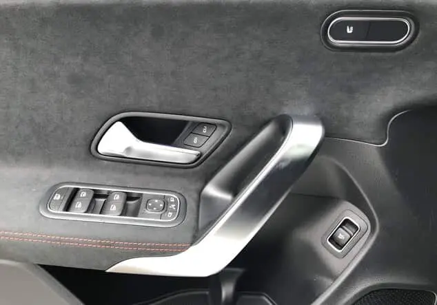Angebotsdetails Mercedes-Benz CLA 200d Coupe *Night Paket* Weiß Uni-Lack polarweiß