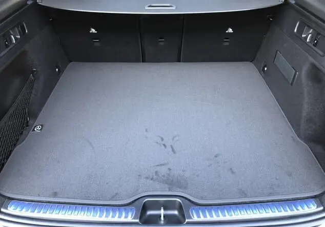 Angebotsdetails Mercedes-Benz GLC 220 d 4MATIC Night SpurW Sport W-Paket Grau-lack graphitgrau