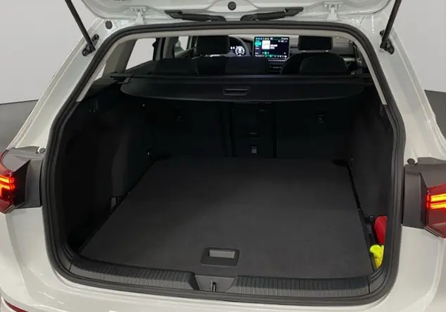 Angebotsdetails Volkswagen Golf VIII Variant 1.5 TSI Life / WeiÃ (Pure White)