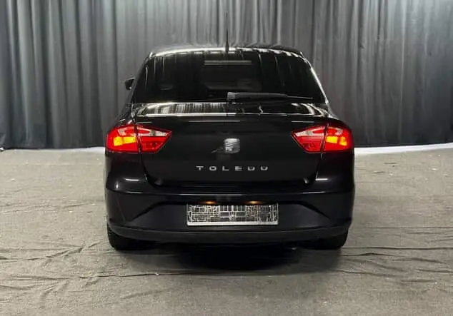 Angebotsdetails Seat Toledo TOLEDO REFERENCE*KLIMA*SITZHEIZUNG schwarz