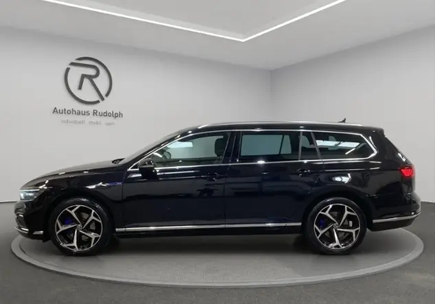 Angebotsdetails Volkswagen Passat Variant GTE 1.4 TSI / Schwarz (Deep Black Perleffekt)