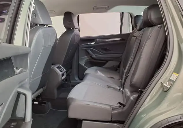 Angebotsdetails Volkswagen Tayron Life Volkswagen 1.5 TSI 110 kW (150 PS) 7-Gang- 1,5 l eTSI 7-Gang-Doppelkupplungsgetriebe Cipressino-Grün Metallic/Grün