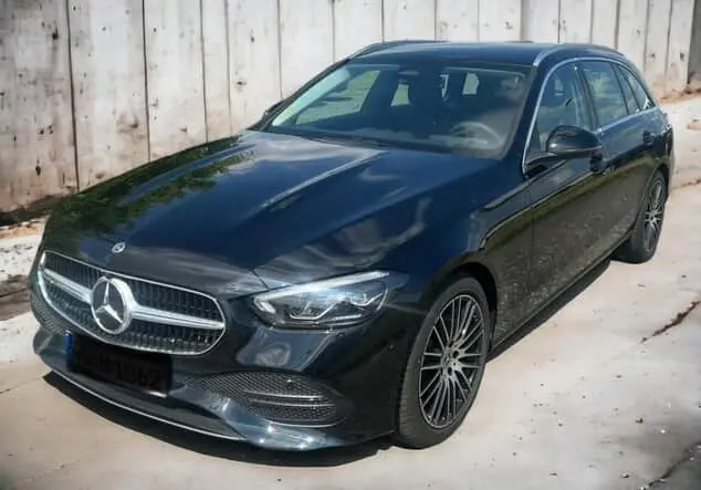 Angebotsdetails Mercedes-Benz C 180 T Avantgarde Edition NAVI elektr. Sitz 18Â° UNG. SCHWARZ - UNILACK