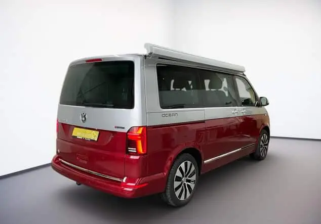 Angebotsdetails Volkswagen California T6.1 California OCEAN 2.0TDI 204PS NP.112T 4M ACC.AHK.STHZG.NAVI+VC.DCC.MARKISE Silber / Rot