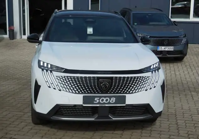 Angebotsdetails Peugeot 5008 Hybrid 145 e-DSC6 GT*360° Kamera* Okenitweiß
