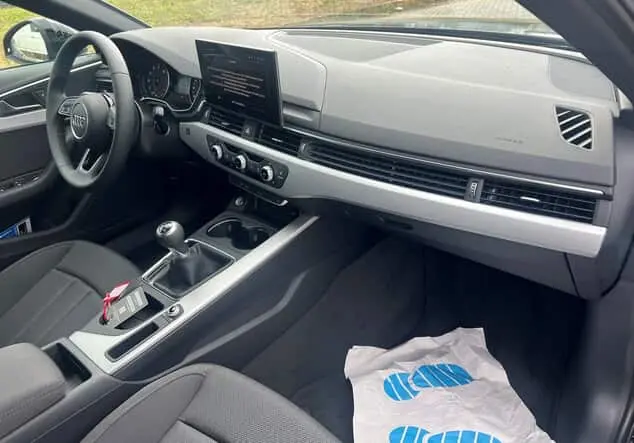 Angebotsdetails Audi A4 35 TFSI - - Weiß