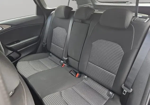 Angebotsdetails Kia Ceed Sportswagon Ultimate Edition 140 Schwarz (Zilinaschwarz)