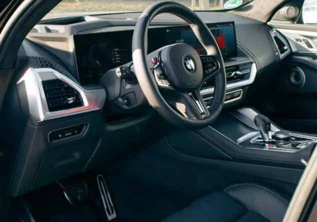 Angebotsdetails BMW XM XM V8 Hybrid Saphirschwarzmetallic