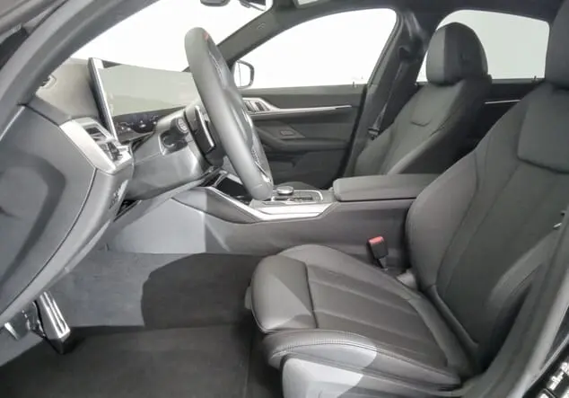Angebotsdetails BMW 4er Gran Coupé BMW M440i Grand Coupe 275 kW (374 PS) 8-Gang Steptronic xDrive Saphirschwarz metallic