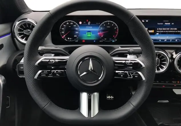 Angebotsdetails Mercedes-Benz A-Klasse 200 Limousine ++ verfügbar ab 15.03.2026 ++ Grau manufaktur lack manufaktur alpingrau uni