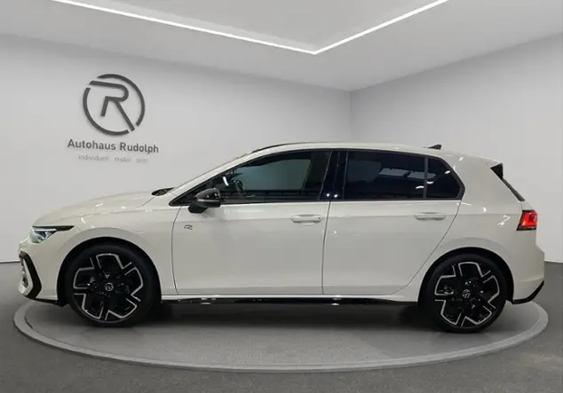 Angebotsdetails Volkswagen Golf VIII 2.0 TDI R-Line 'Black Style' WeiÃ (Pure White/Schwarz)