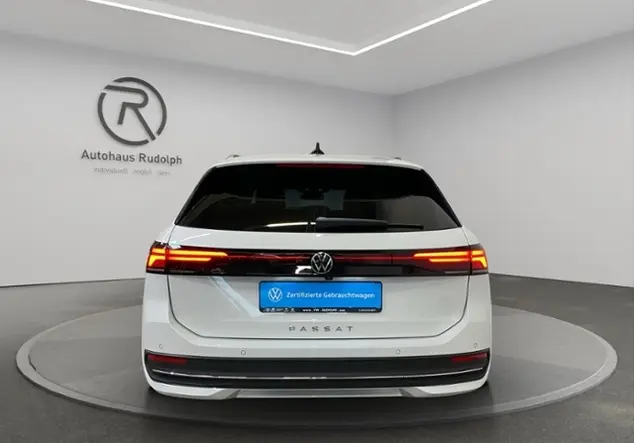 Angebotsdetails Volkswagen Passat Variant B9 2.0 TDI Business KLIMA WeiÃ (OryxweiÃ Perlmutteffekt)