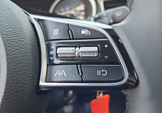 Angebotsdetails Kia Ceed Sportswagon 1,5 T-GDI Vision Komf. Kli Grau ((H8G) DARK PENTA METAL M)