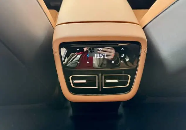 Angebotsdetails Mazda 6E 6e 258PS TAKUMI PLUS*SONY*PANO Jet Black