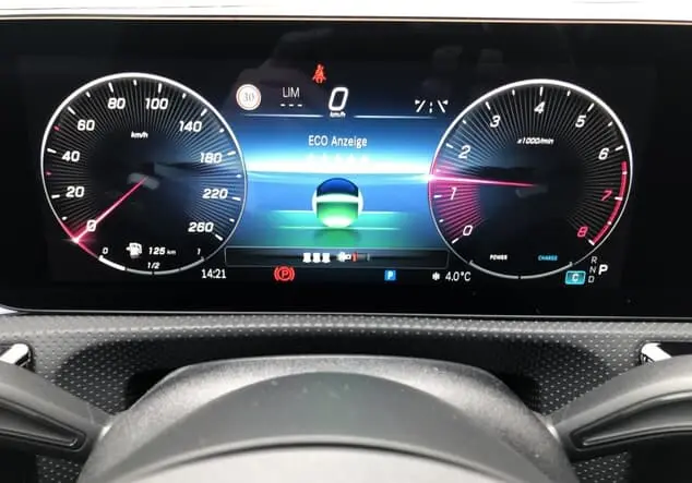 Angebotsdetails Mercedes-Benz CLA 200 Coupe AMG-Line Grau-Lack mountaingrau
