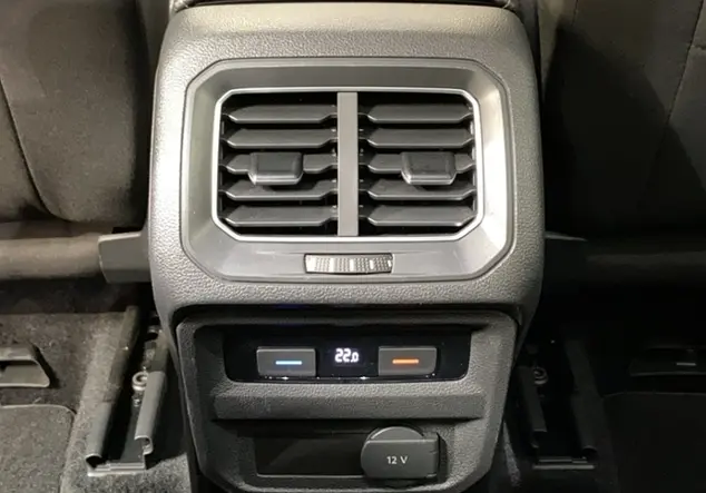 Angebotsdetails Volkswagen Tiguan 2.0 TDI Highline / Silber (Tungsten Silver Metallic)