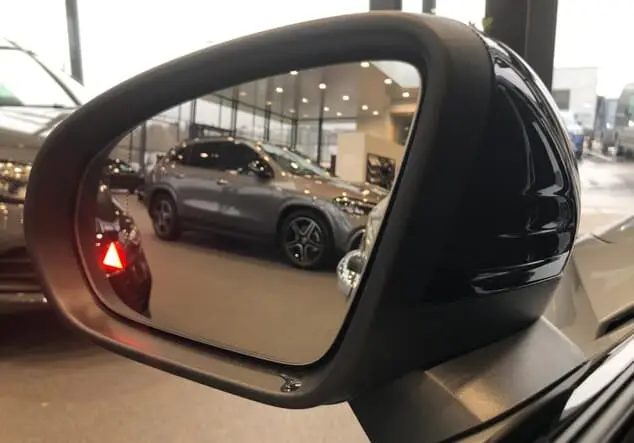 Angebotsdetails Mercedes-Benz A 200 AMG-Line + Nightpaket Grau manufaktur lack manufaktur alpingrau uni