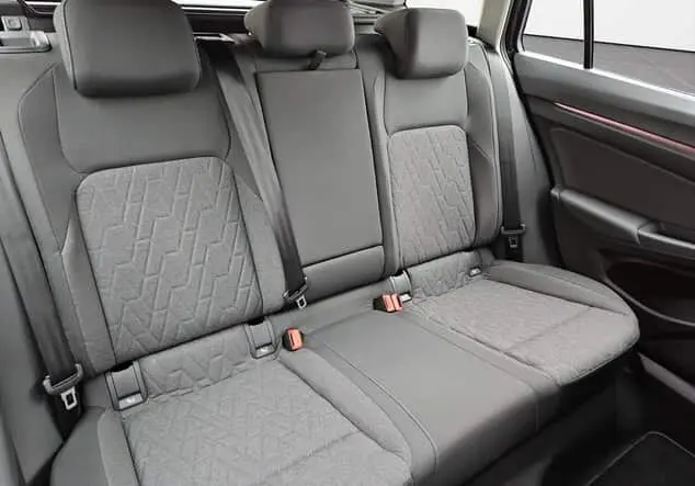 Angebotsdetails Volkswagen Golf Golf Variant Life 2,0 l TDI SCR 85 kW (116 PS) Grenadillschwarz Metallic