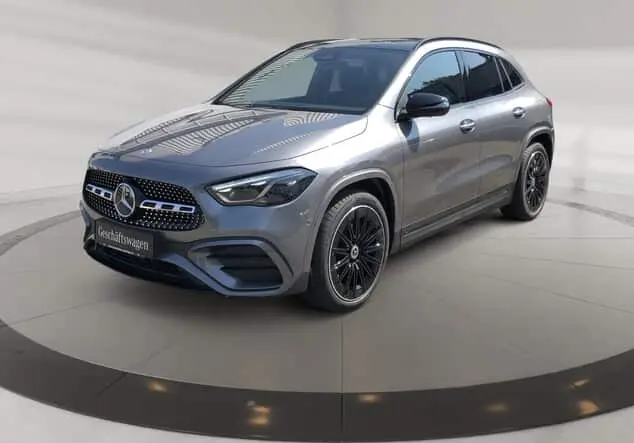 Angebotsdetails Mercedes-Benz GLA 220 d 4MATIC ++sofort verfügbar++ Metalliclack mountaingrau