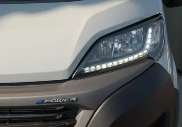 Angebotsdetails Fiat Ducato Elektro L2H2 verblecht Grau