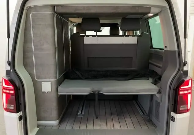 Angebotsdetails Volkswagen California T6.1 California OCEAN EDITION 2.0TDI 204PS 4M ACC.AHK.STHZG.KAMERA.NAVI.DCC.LED.SHZ Candy-Weiß