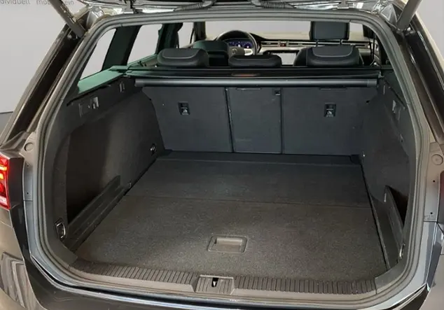 Angebotsdetails Volkswagen Passat Alltrack 2.0 TDI 4Motion / K Grau (Mangangrau Metallic)