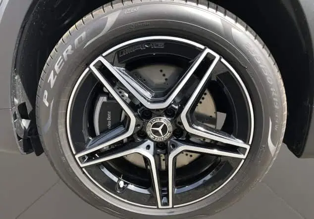 Angebotsdetails Mercedes-Benz GLB 220 d 4MATIC ++sofort verfügbar++ Graulack mountaingrau