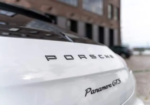 Angebotsdetails Porsche Panamera GTS weiß