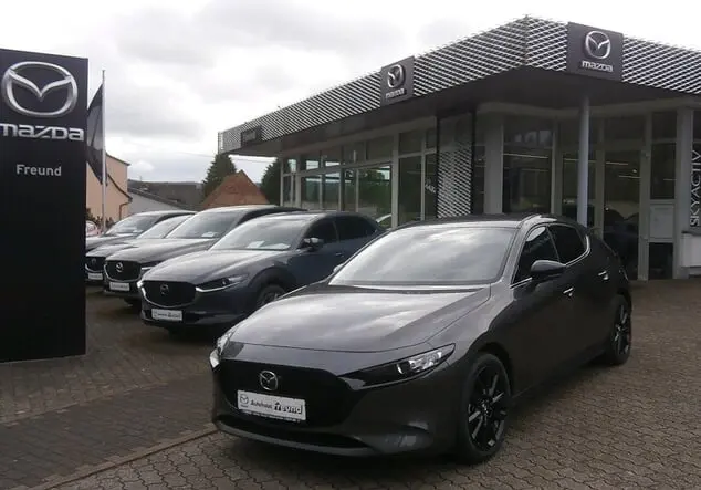Angebotsdetails Mazda 3 2.5L e-SKYACTIV G 140PS 6MT HOMURA Machine Gray