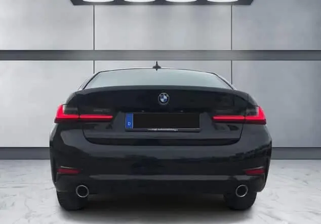 Angebotsdetails BMW 3er 320d, Automatik, Navigation, schwarz