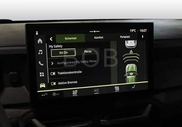 Angebotsdetails Dacia Duster Journey TCe 130 inkl. SonderzubehÃ¶r Zeder-GrÃ¼n (GrÃ¼n)