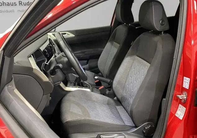 Angebotsdetails Volkswagen Taigo 1.0 TSI Move / Rot (Kings Red Metallic)